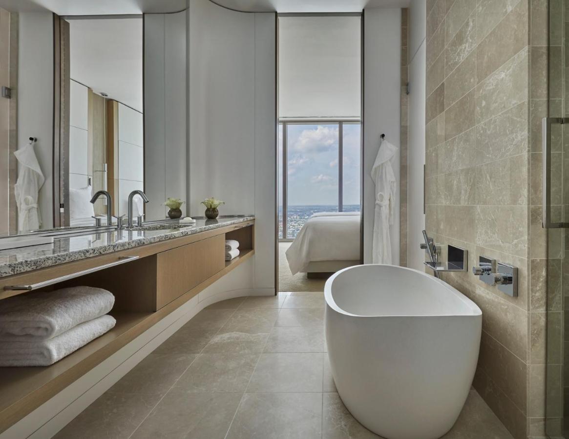 โฟร์ซีซั่น โฮเต็ล ฟิลาเดลเฟีย แอท คอมคาสต์ เซ็นเตอร์ Hotel ภายนอก รูปภาพ